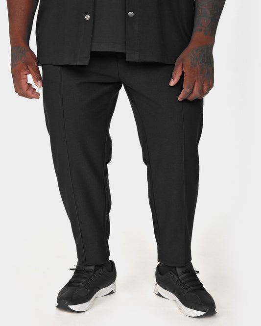 Calça preta masculina plus size da Allman para Riachuelo