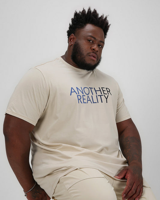 Maglietta Plus Size da uomo in beige "Another Reality" | Allman By Riachuelo