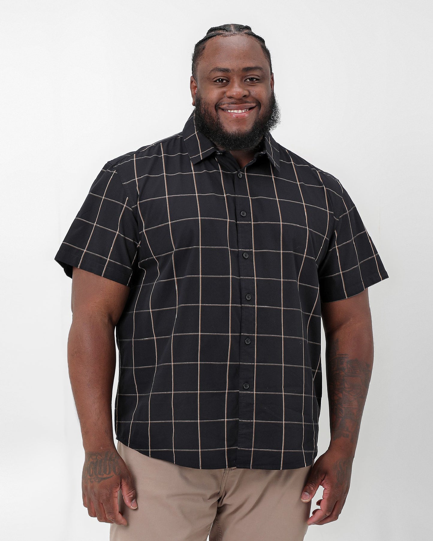 Camisa xadrez preta de manga curta para homens plus size Original Plus da Riachuelo