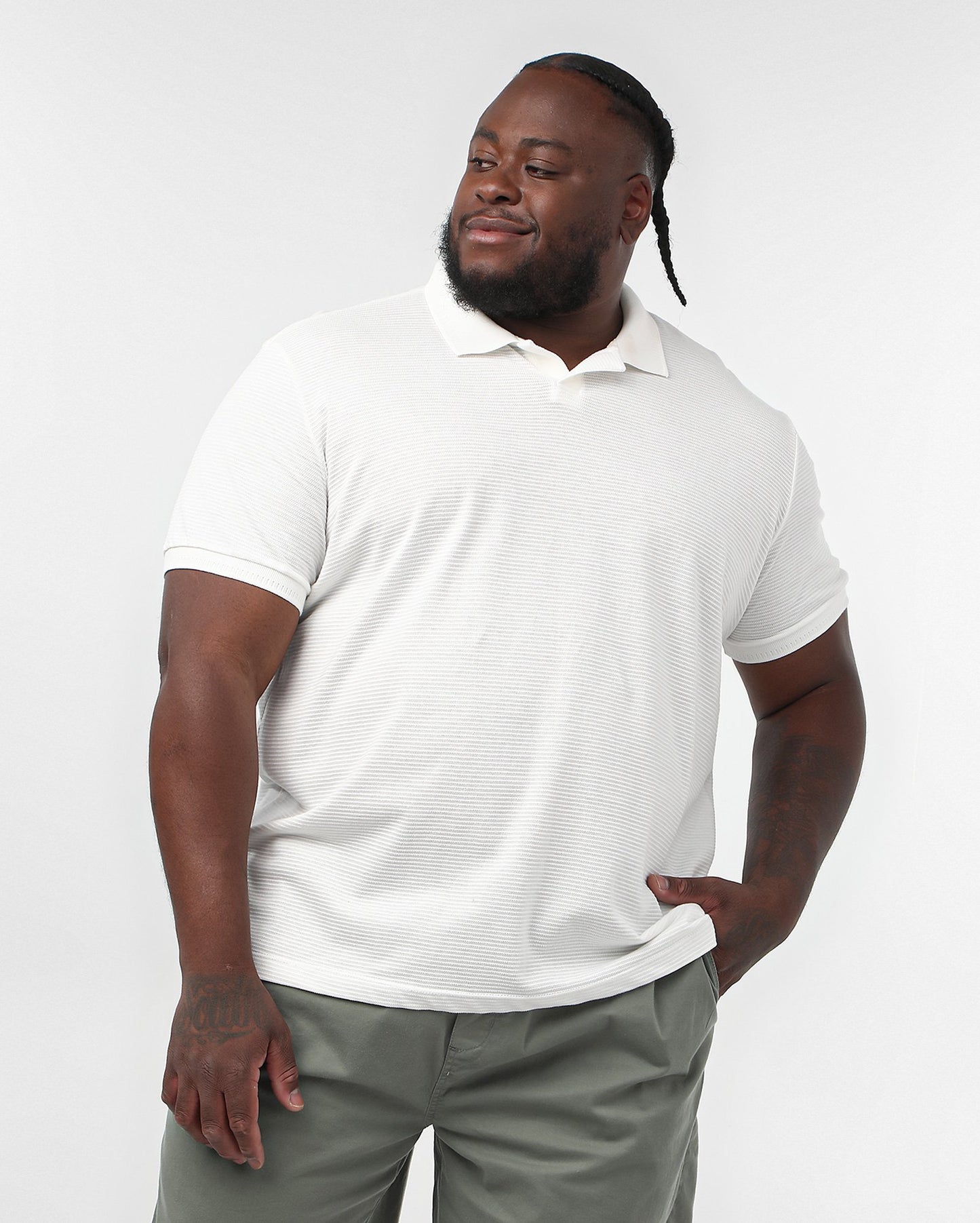 Camisa polo branca de manga curta texturizada para homens plus size Original Plus by Riachuelo