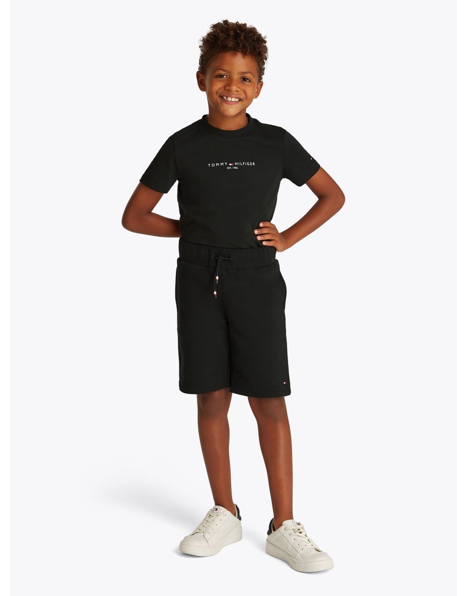 Conjunto corto negro Essential para chicos