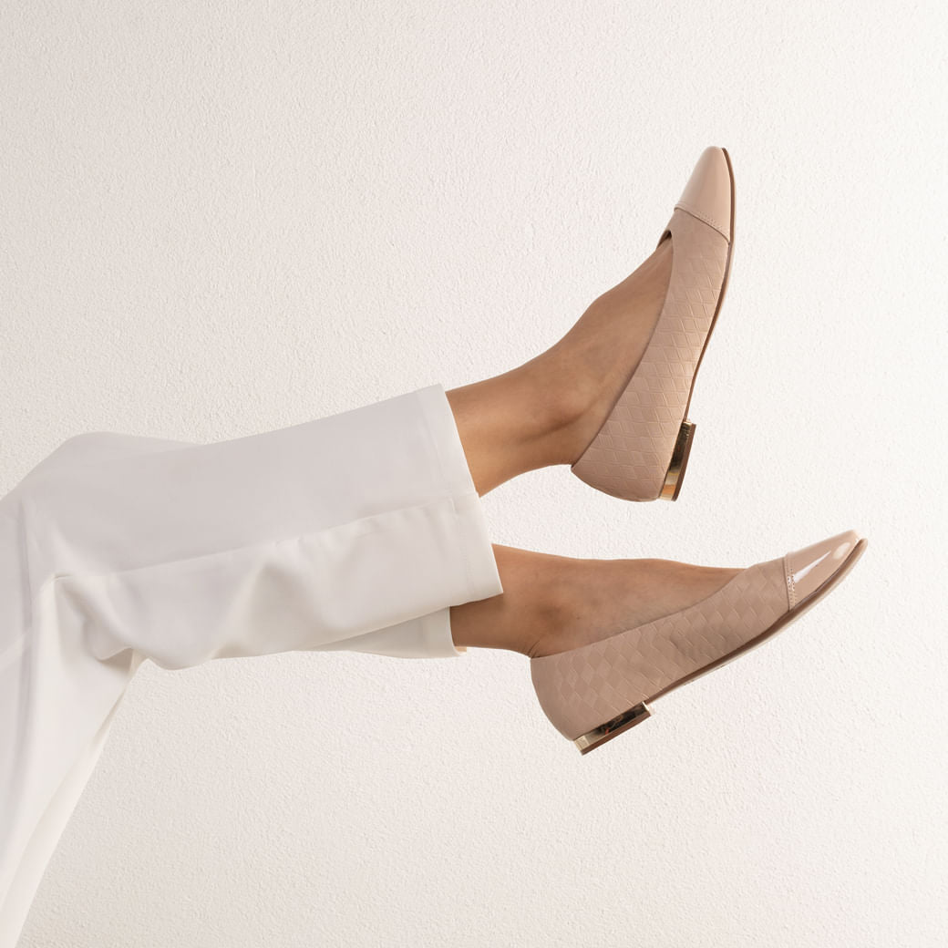 Bailarinas beige con tacón metálico para mujer by Bebece