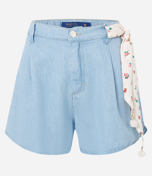 Calça jeans folgada azul com laços de cinto para cachecol