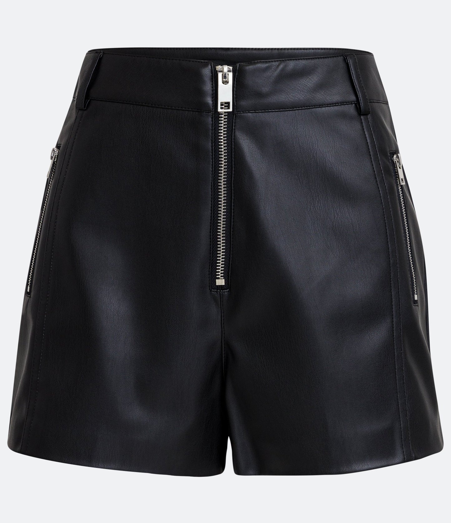 Shorts de material sintético preto com bolsos com zíper
