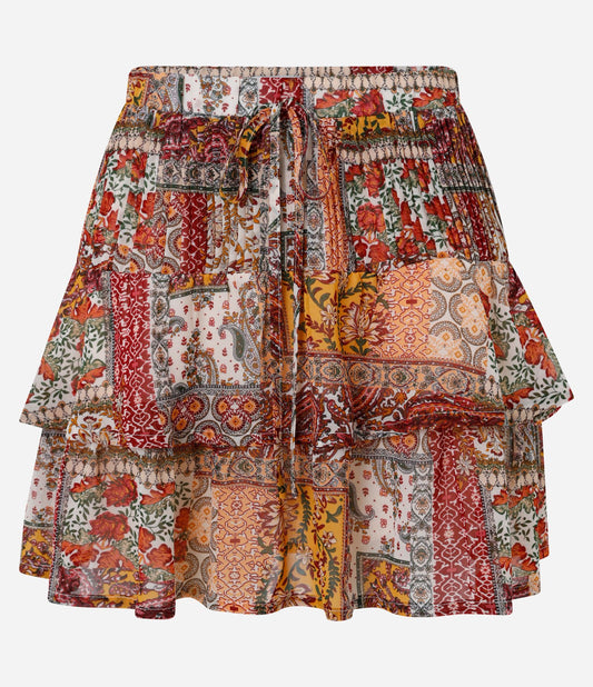 Saia curta de chiffon com babados e estampa de patchwork vermelha
