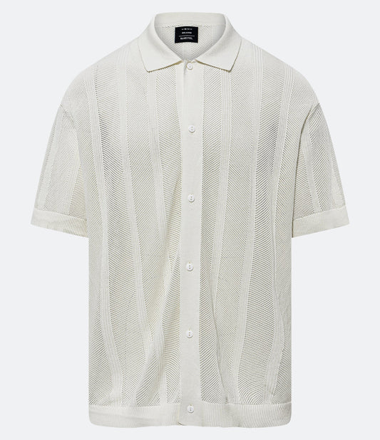 Camisa de malha relaxada com listras e textura aberta em off white