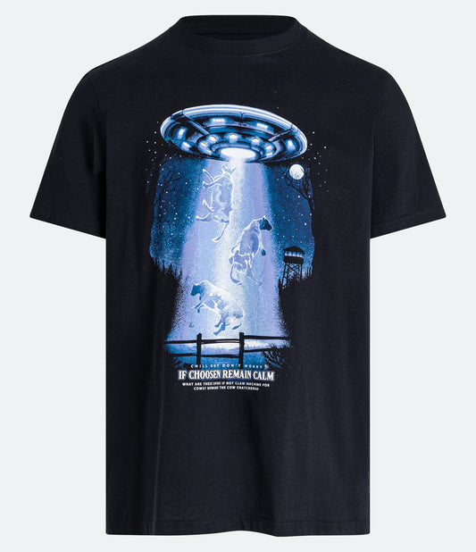 Camiseta preta de ajuste regular com estampa de vacas sequestradas
