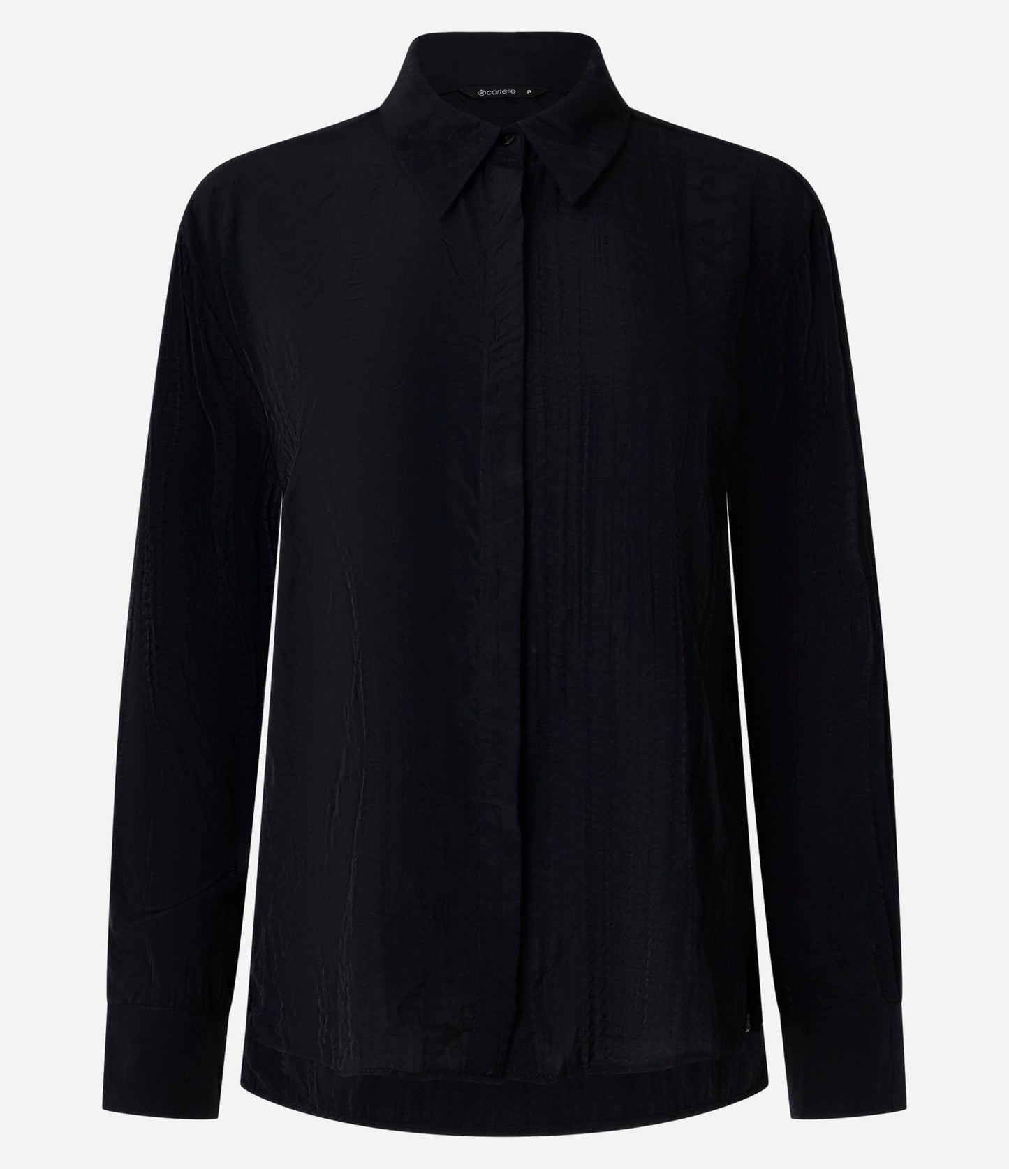 Camicia in raso nero con effetto stropicciato e maniche lunghe