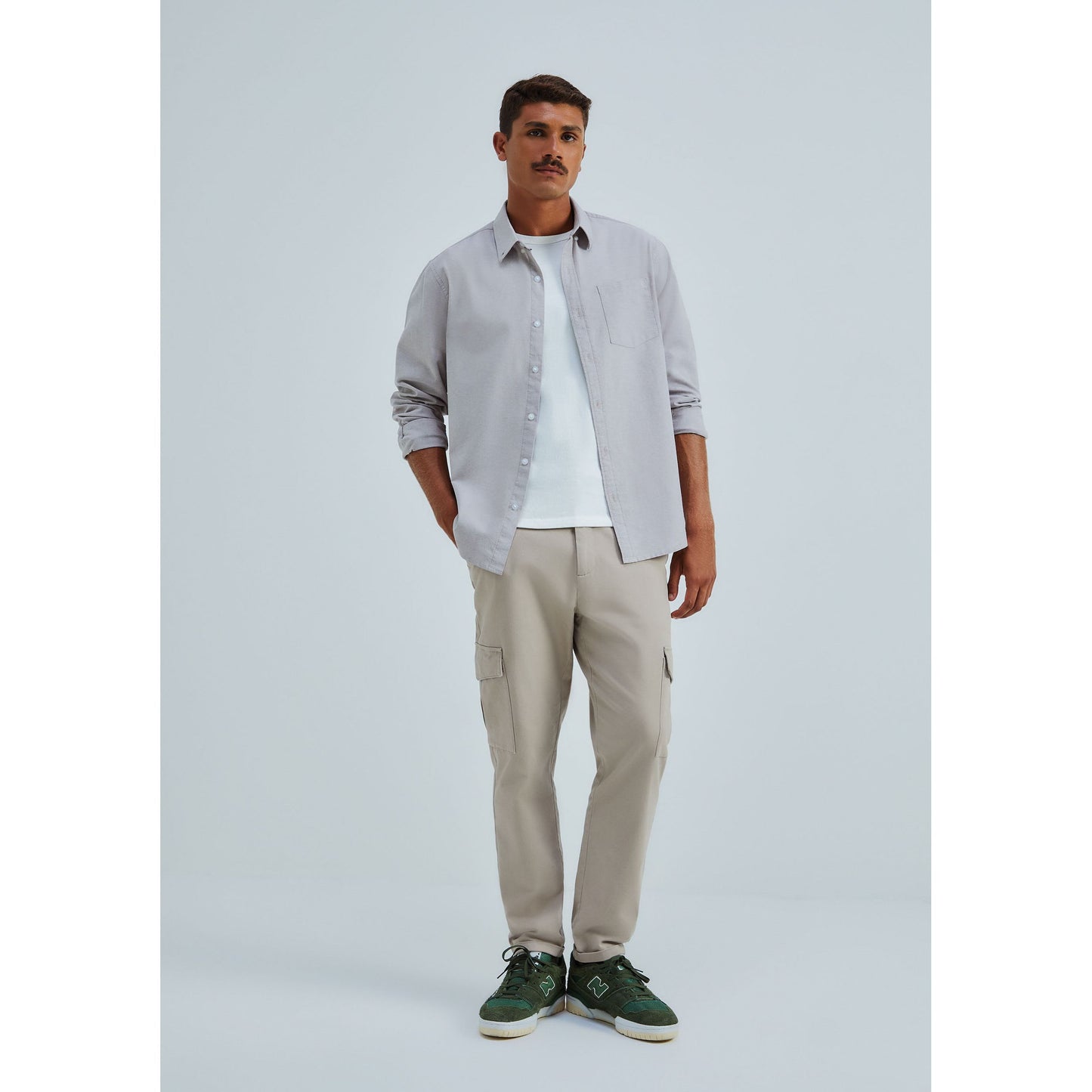 Pantaloni cargo uomo dal taglio dritto con finitura Peach Touch