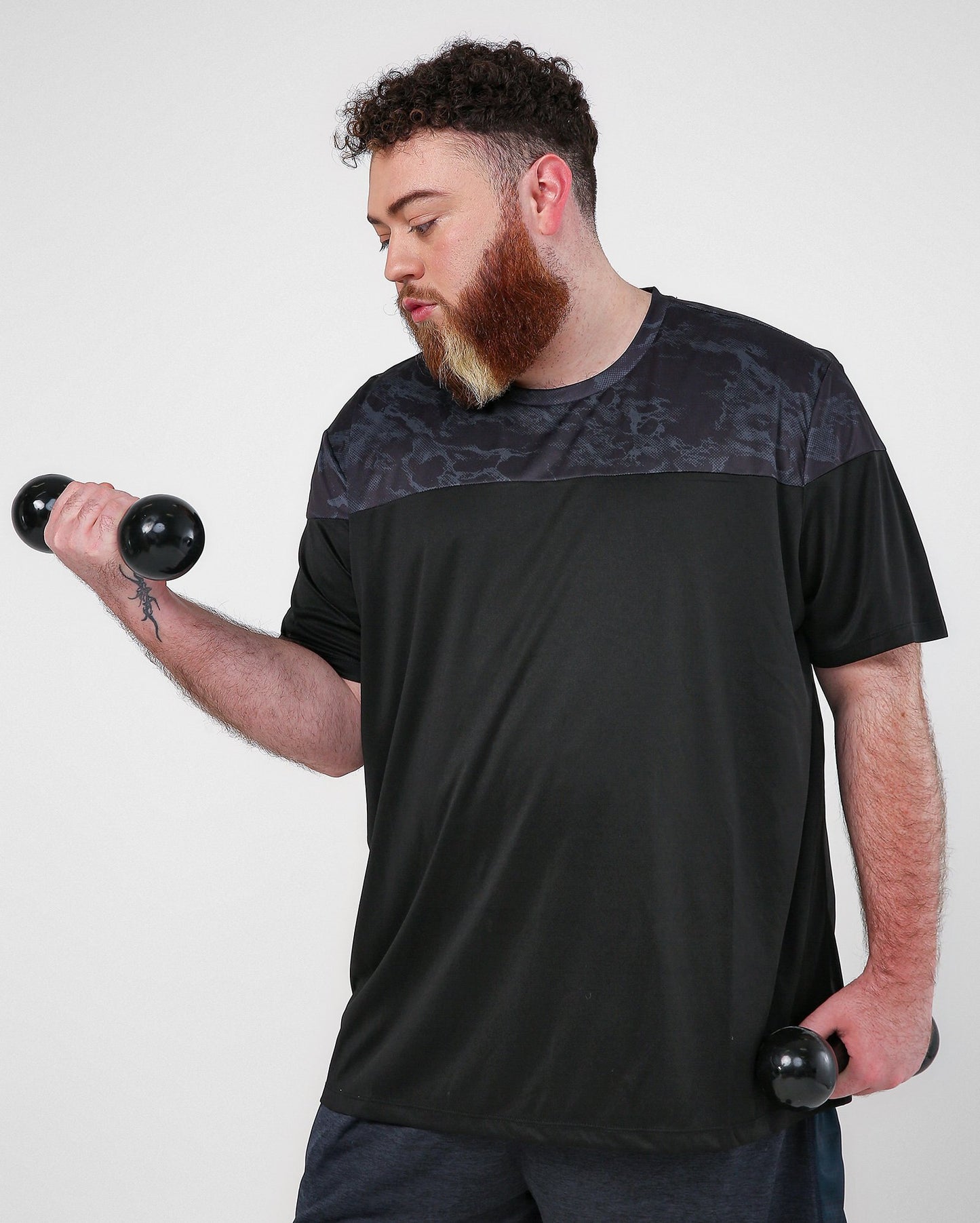 Camiseta esportiva preta plus size masculina | Body Work By Riachuelo