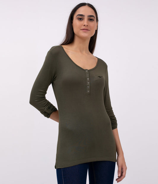 Camicetta basic verde scuro con bottoni metallici e tasca anteriore