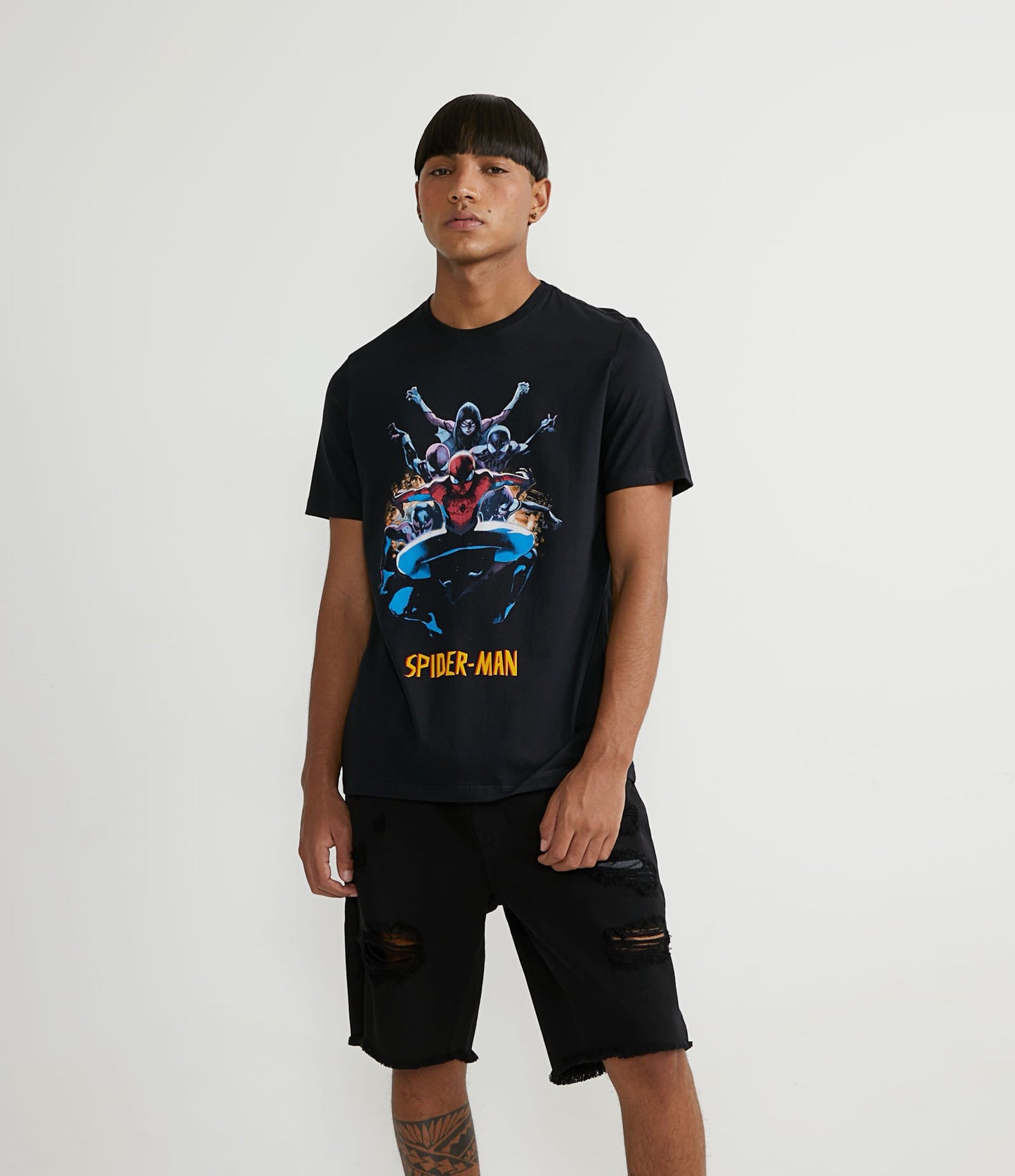 Maglietta nera dal taglio regolare con stampa Spider-Verse