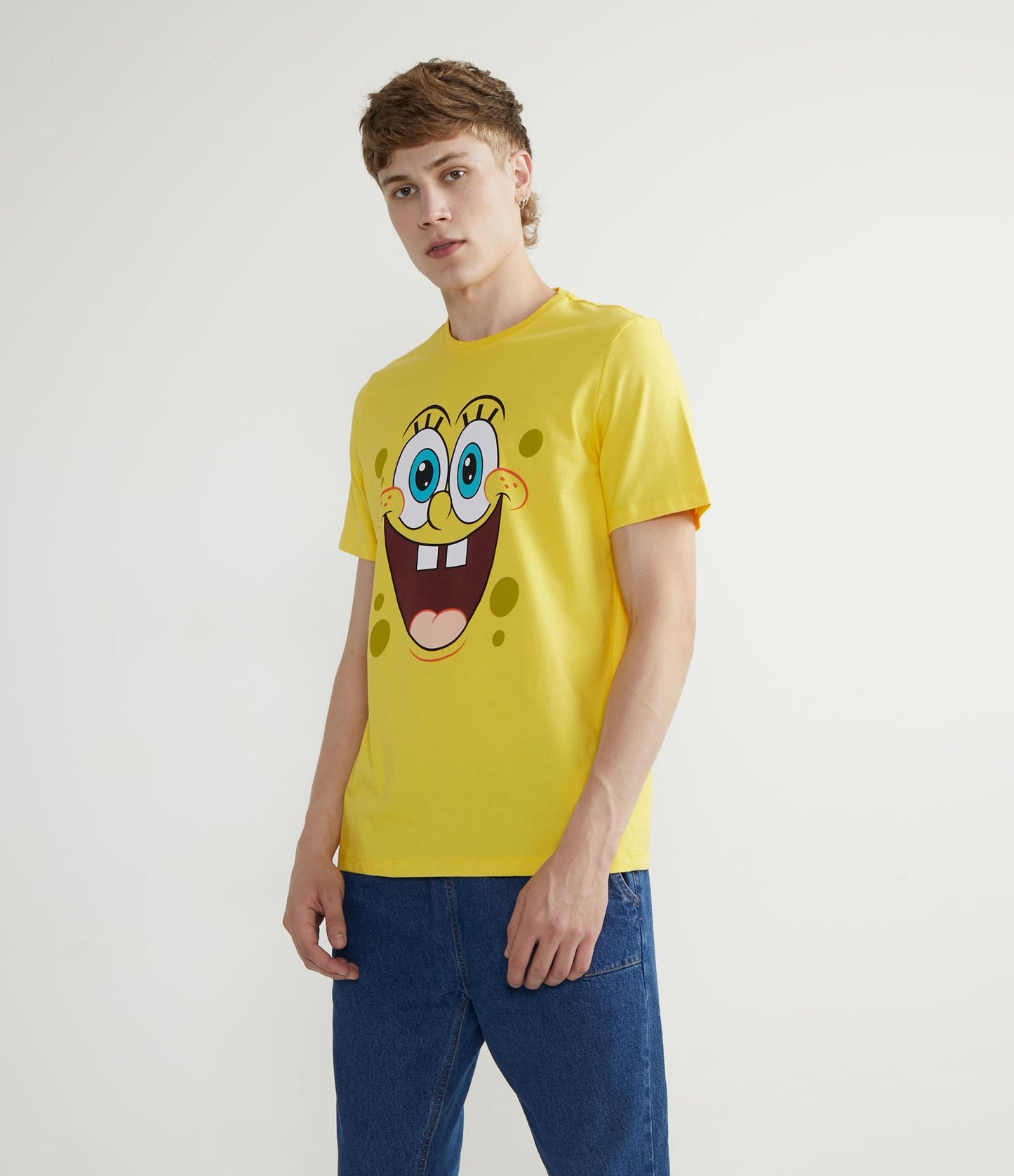 Camiseta de algodón de manga corta con estampado de Bob Esponja amarillo