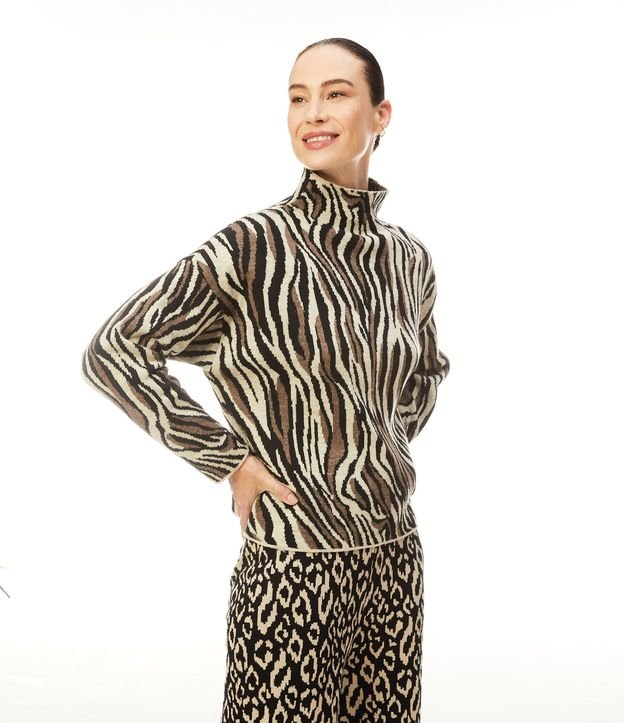 Jersey de punto con estampado animal de cebra y cuello alto negro