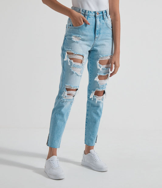 Calça jeans simples azul com rasgos