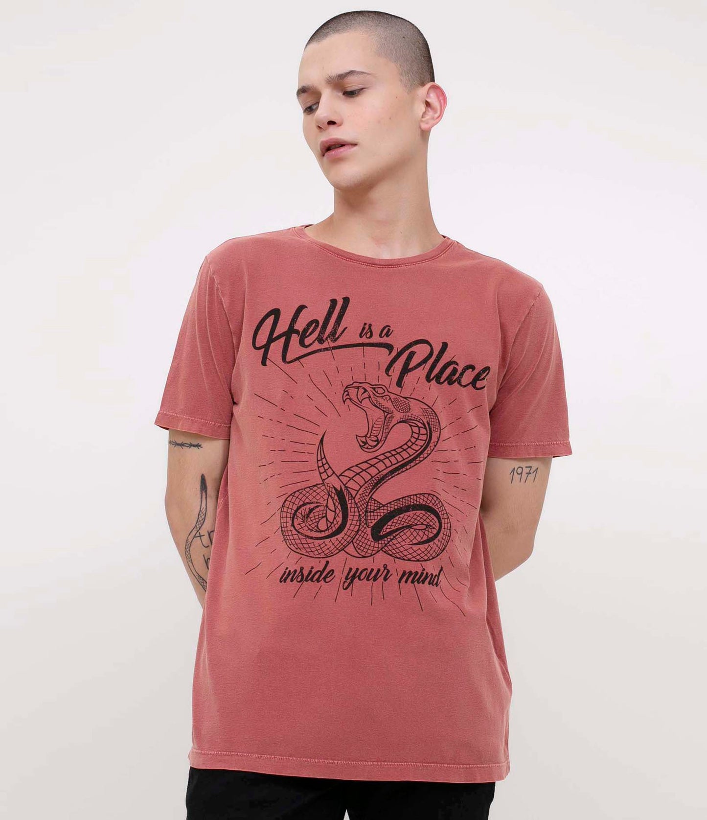 Camiseta estampada serpiente roja