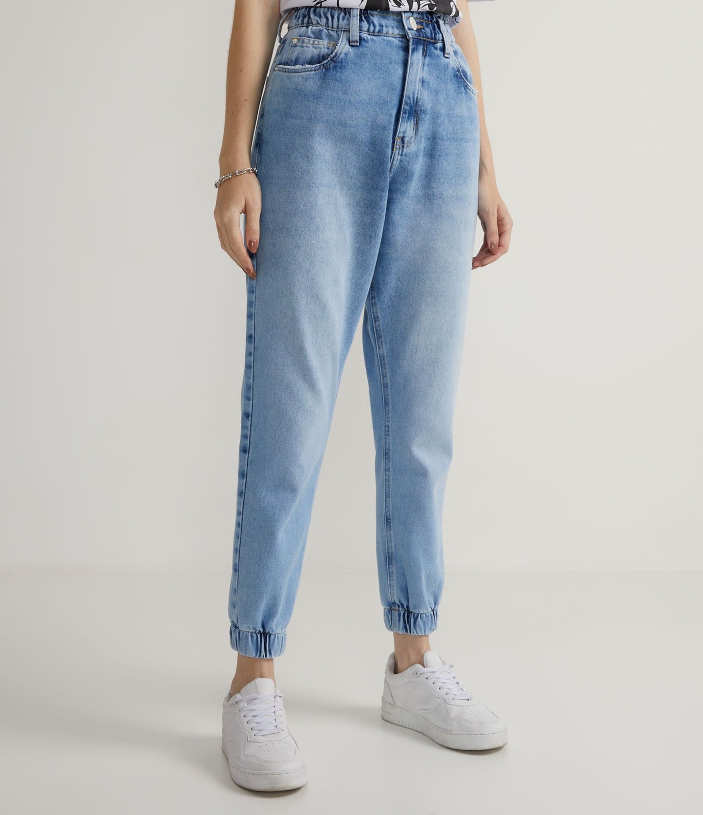 Calça jeans jogger com cós e punhos elásticos - Azul