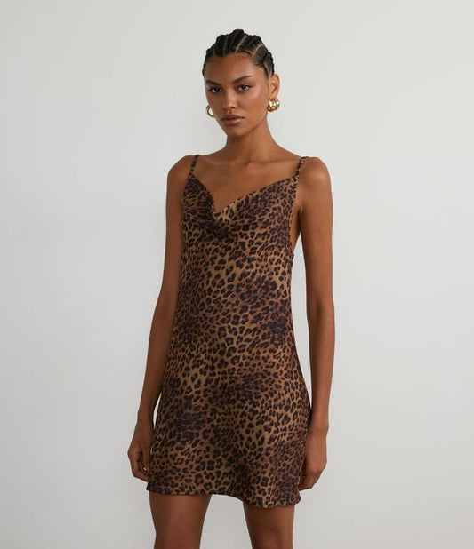 Abito corto in crepe con stampa animalier leopardata marrone
