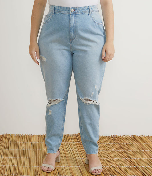 Jeans da mamma con dettagli invecchiati e tasca posteriore ricamata, Curve e taglie forti, blu