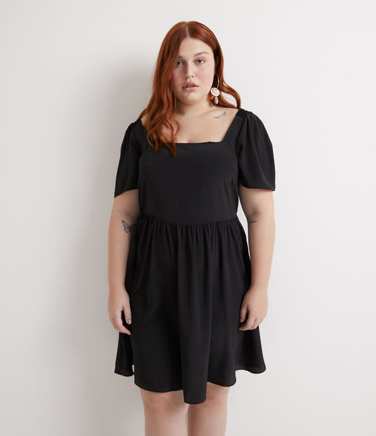 Vestido curto de crepe com mangas curtas bufantes, Curve & Plus Size, preto