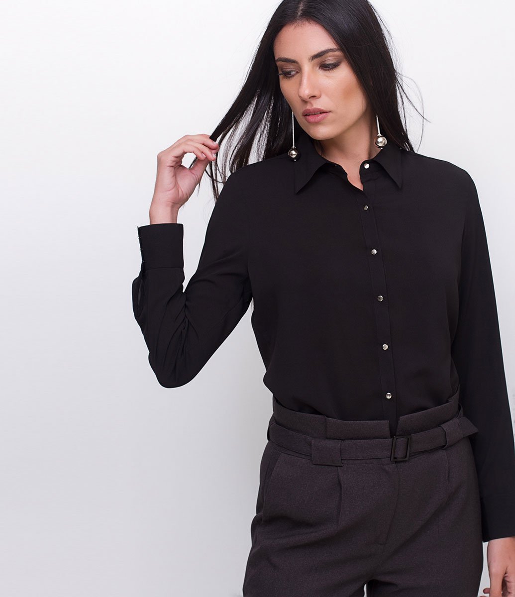 Camicia con bottoni in metallo nero