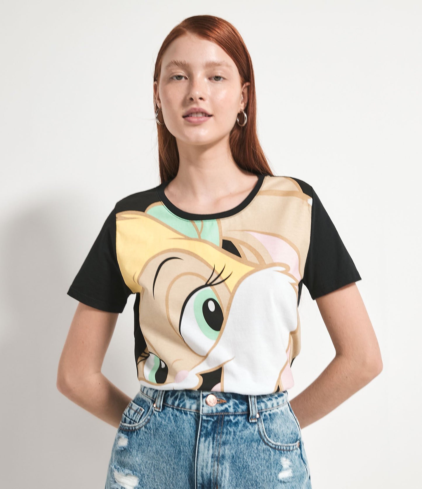 Top nero a maniche corte con stampa frontale Lola Looney Tunes