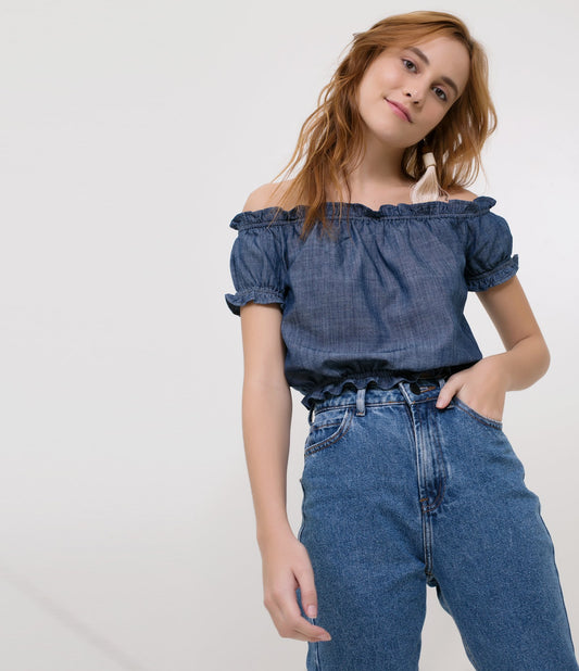 Camicetta blu off-shoulder con bottoni frontali