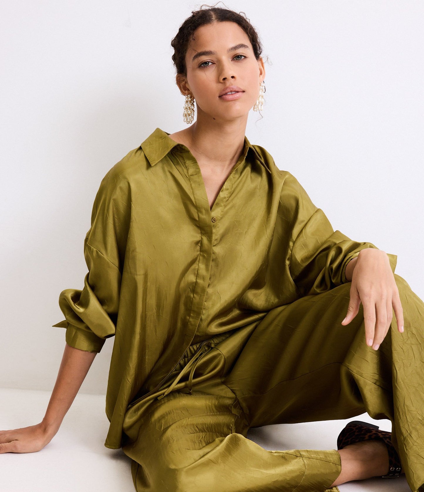 Camisa de Raso con Botones y Mangas Largas - Verde