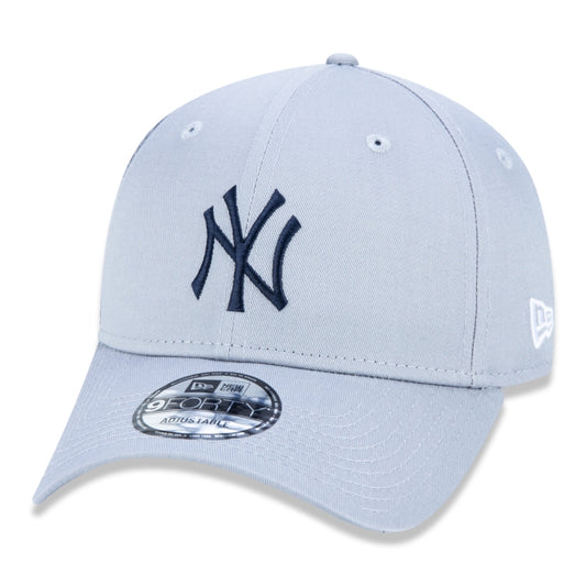 Boné New Era Exclusive - 9FORTY Ajustável com aba curva MLB New York Yankees Boné Basic Edition