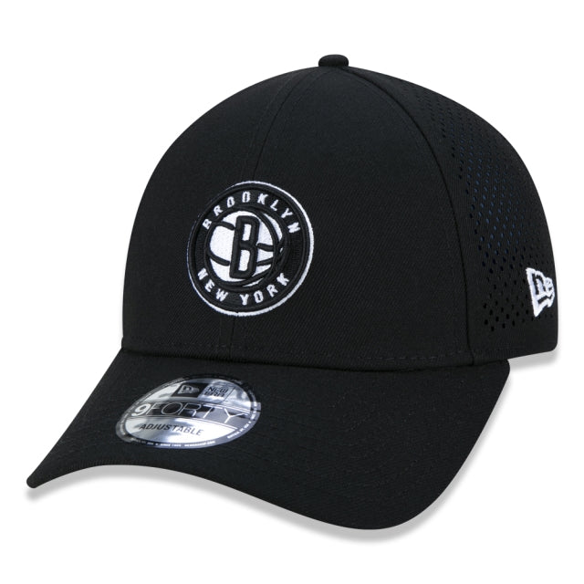 Gorra exclusiva New Era - 9FORTY NBA Brooklyn Nets Gorra Sport Cut Edition