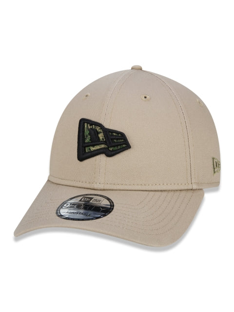 Gorra exclusiva New Era - Gorra 9FORTY Botany Flag Leaf Edition