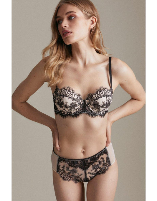 Reggiseno a balconcino multidirezionale con ricamo e pizzo