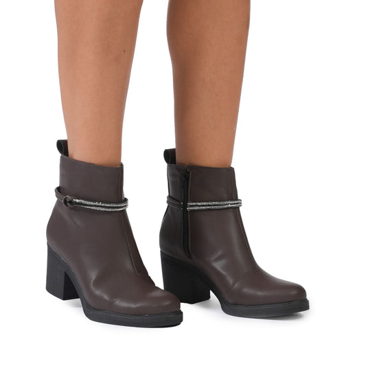 Women's Short Ankle Boots in Brown by Via Scarpa