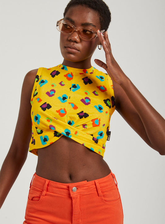 Blusa estrecha con diseño superpuesto