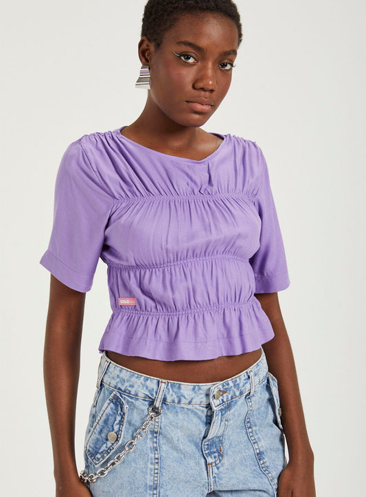 Blusa con Detalles Recortados