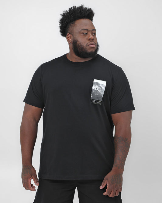 Camiseta Aventura Negra Tallas Grandes Hombre | Original Plus by Riachuelo