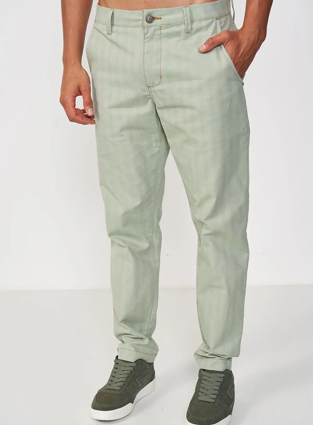 Pantaloni chino verde pastello