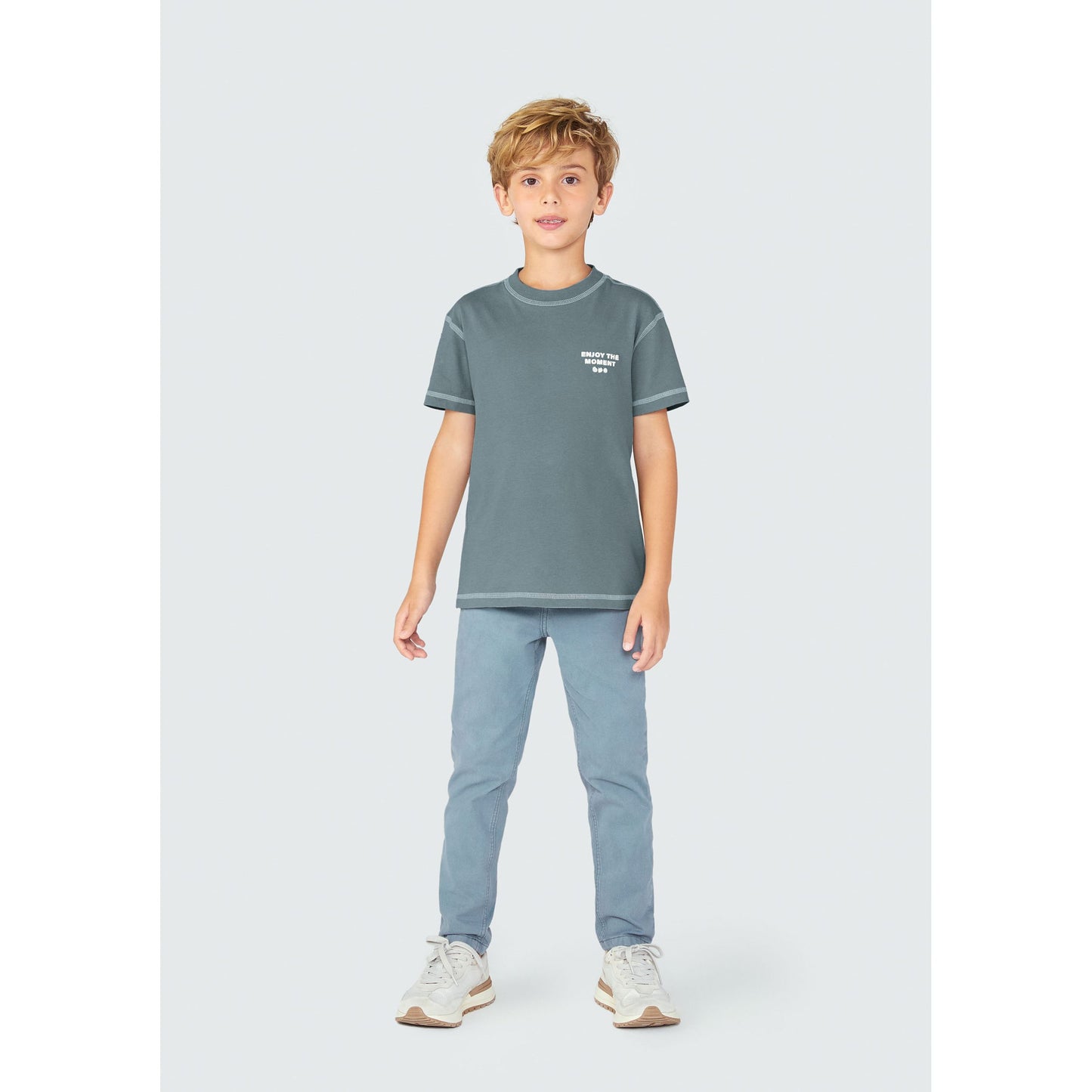 Pantaloni slim fit in twill da ragazzo