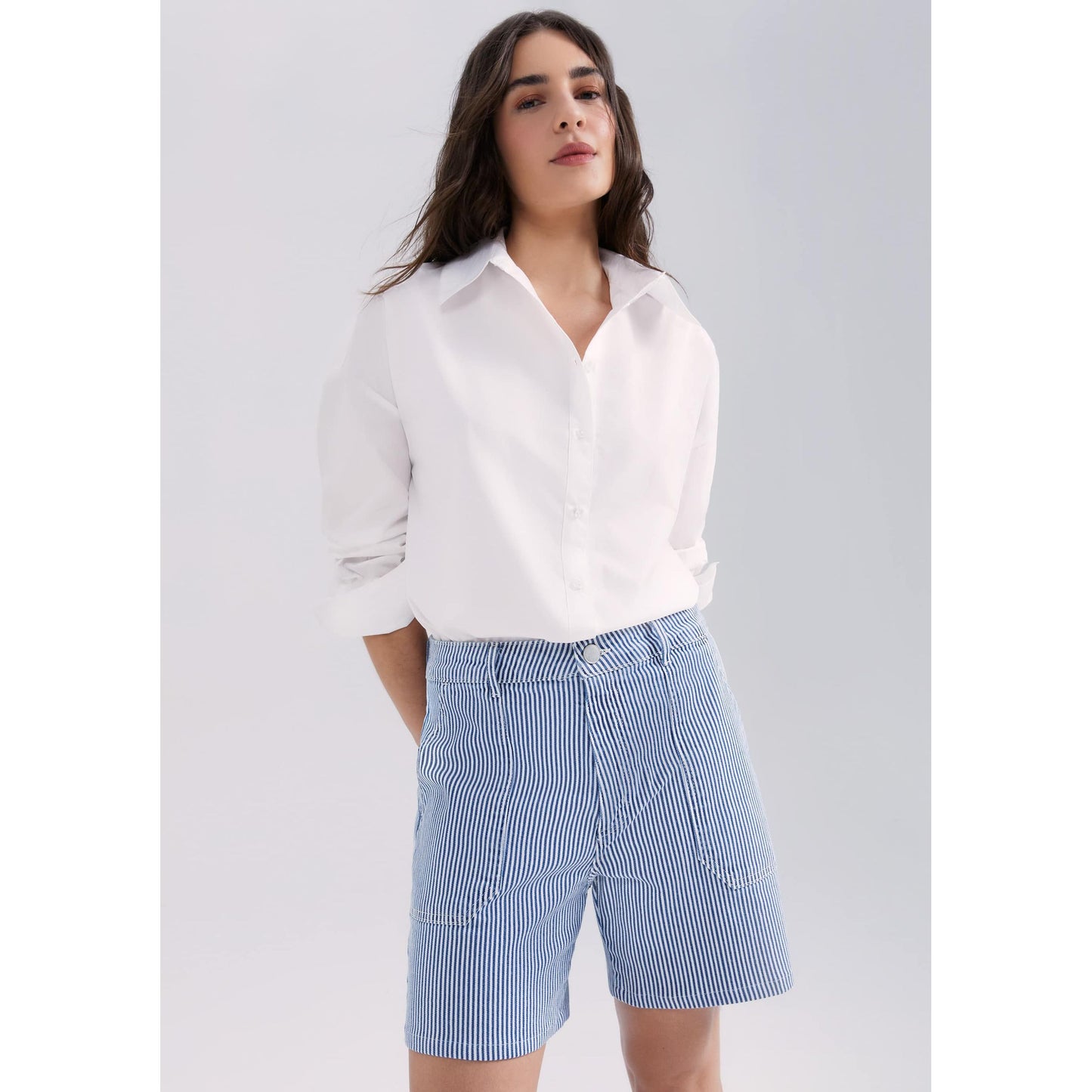 Shorts masculinos de sarja com listras