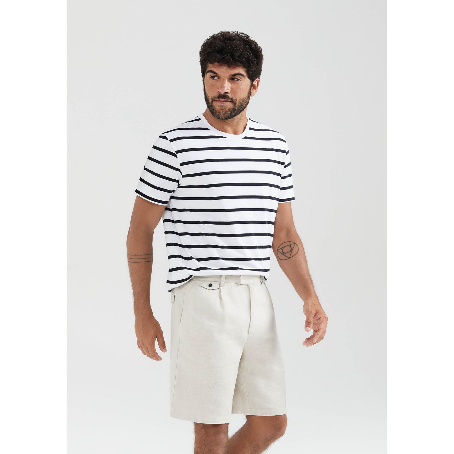 Pantaloncini Rami da uomo dal taglio dritto