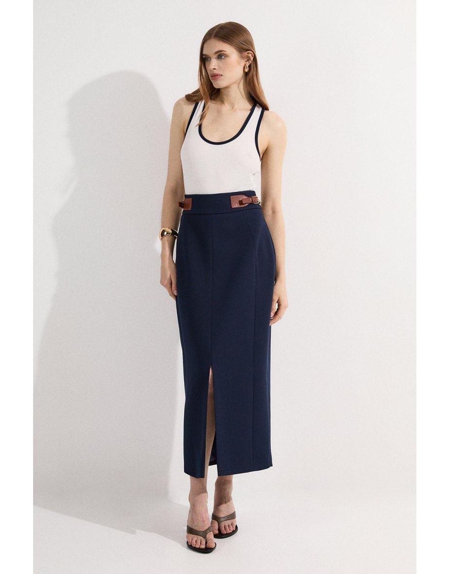 Gonna midi stretch compatta e sartoriale con dettaglio a linguetta