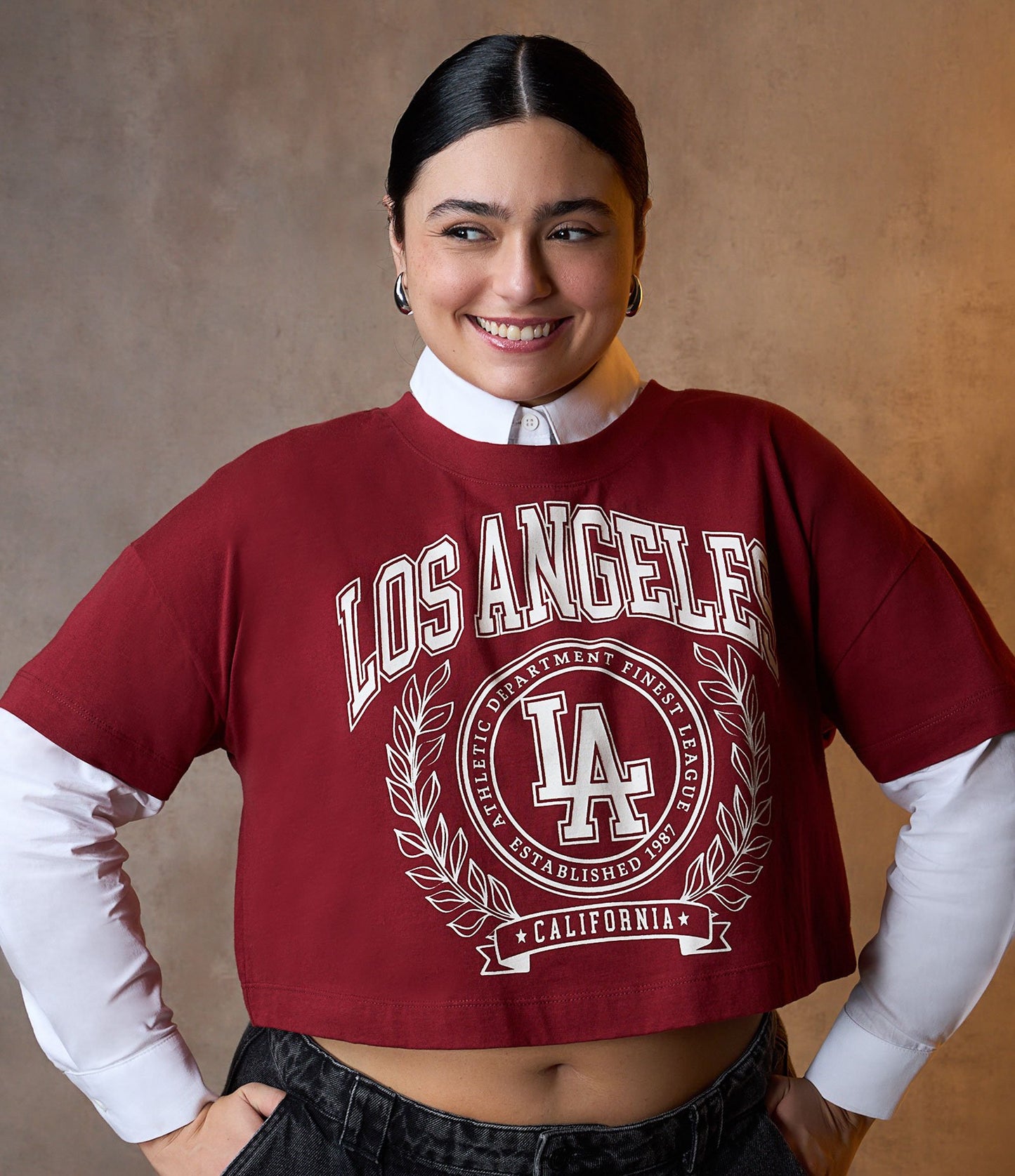 Blusa cropped de algodão vermelho com estampa de Los Angeles - Curve & Plus Size