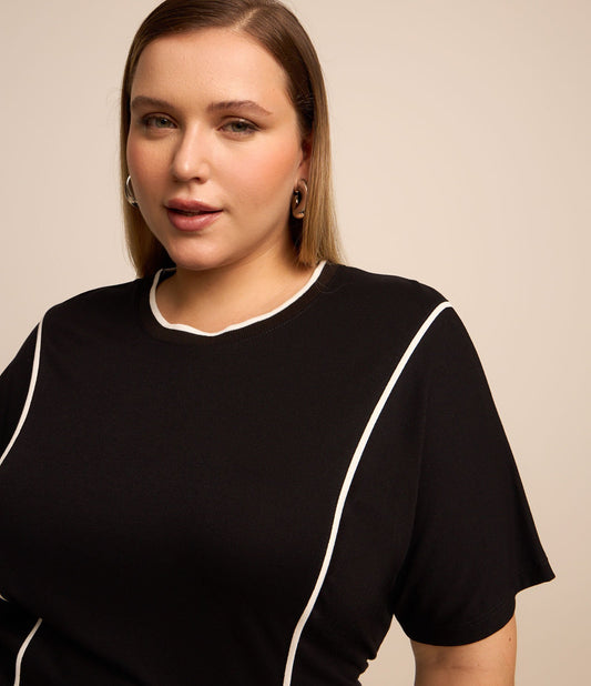 Blusa de crepe com acabamento contrastante Curve & Plus Black