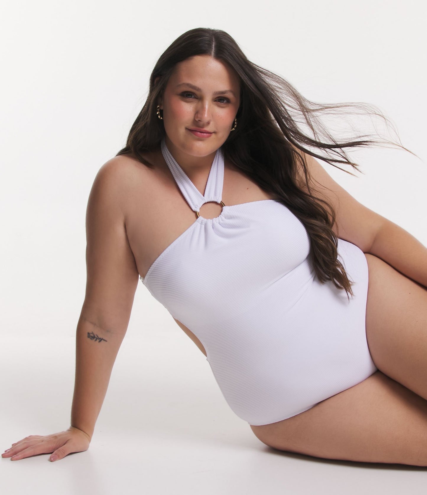Costume da bagno con scollo ad aletta in poliammide e imbottitura rimovibile, Curve e taglie forti, bianco