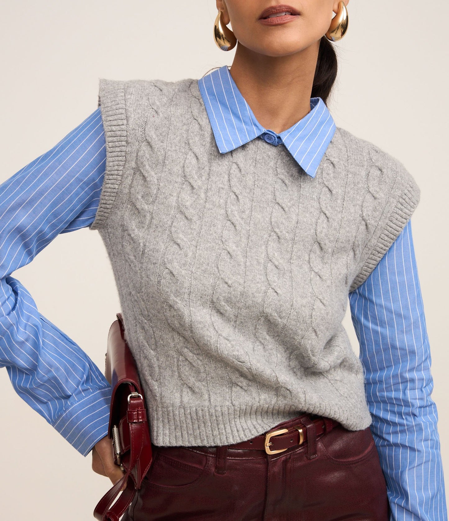 Blusa com Colete de Tricô em Camadas com Padrões Mistos em Cinza/Azul