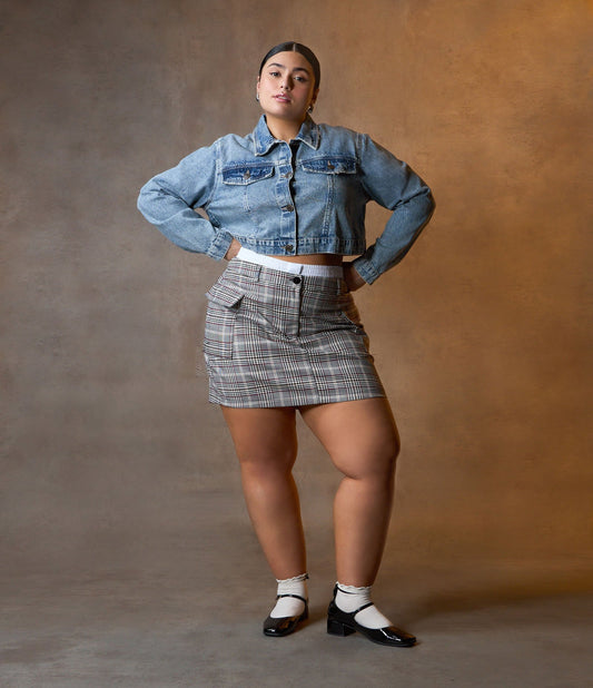 Falda Corta a Medida a Cuadros Gris con Cintura de Boxeador - Curvas y Tallas Grandes