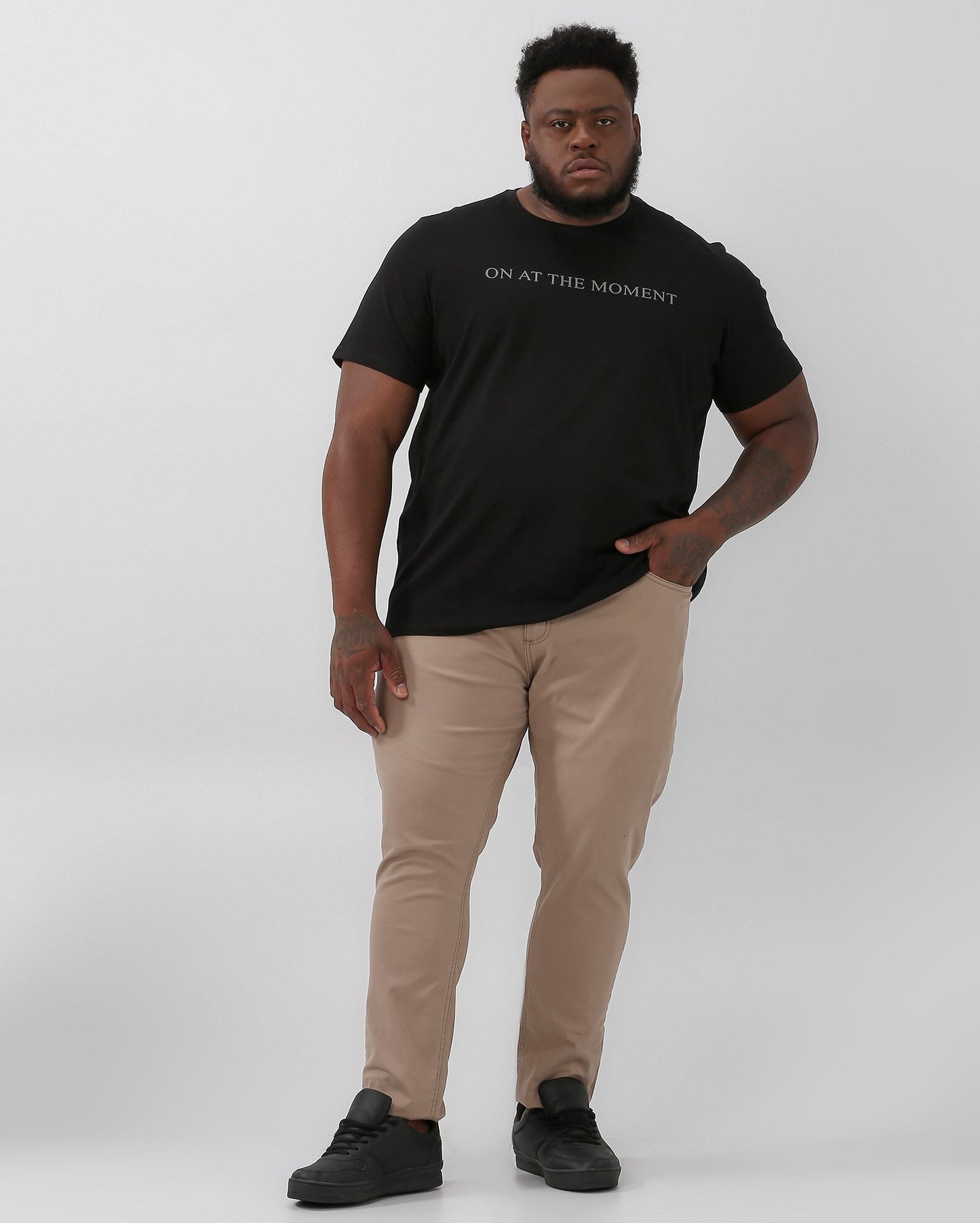 Calça jeans masculina plus size de cor bege Allman By Riachuelo