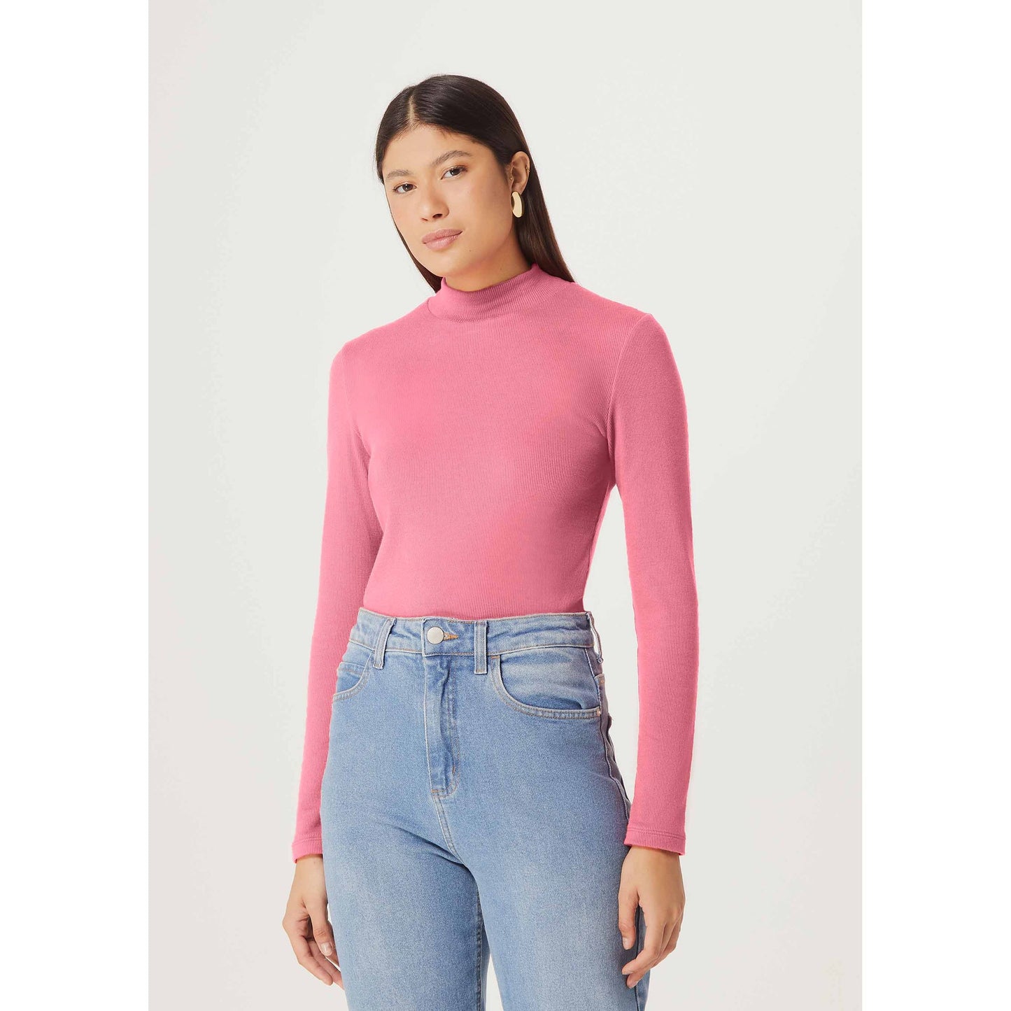 Top básico de cuello alto de canalé para hombre