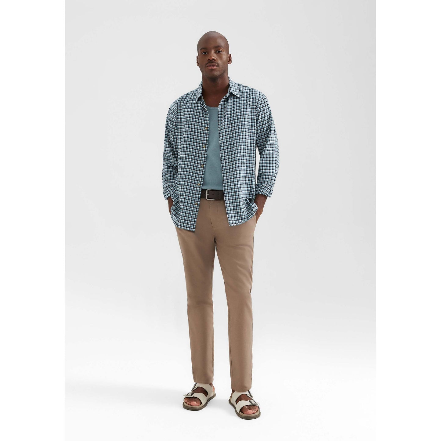 Pantaloni da uomo affusolati in twill con lino