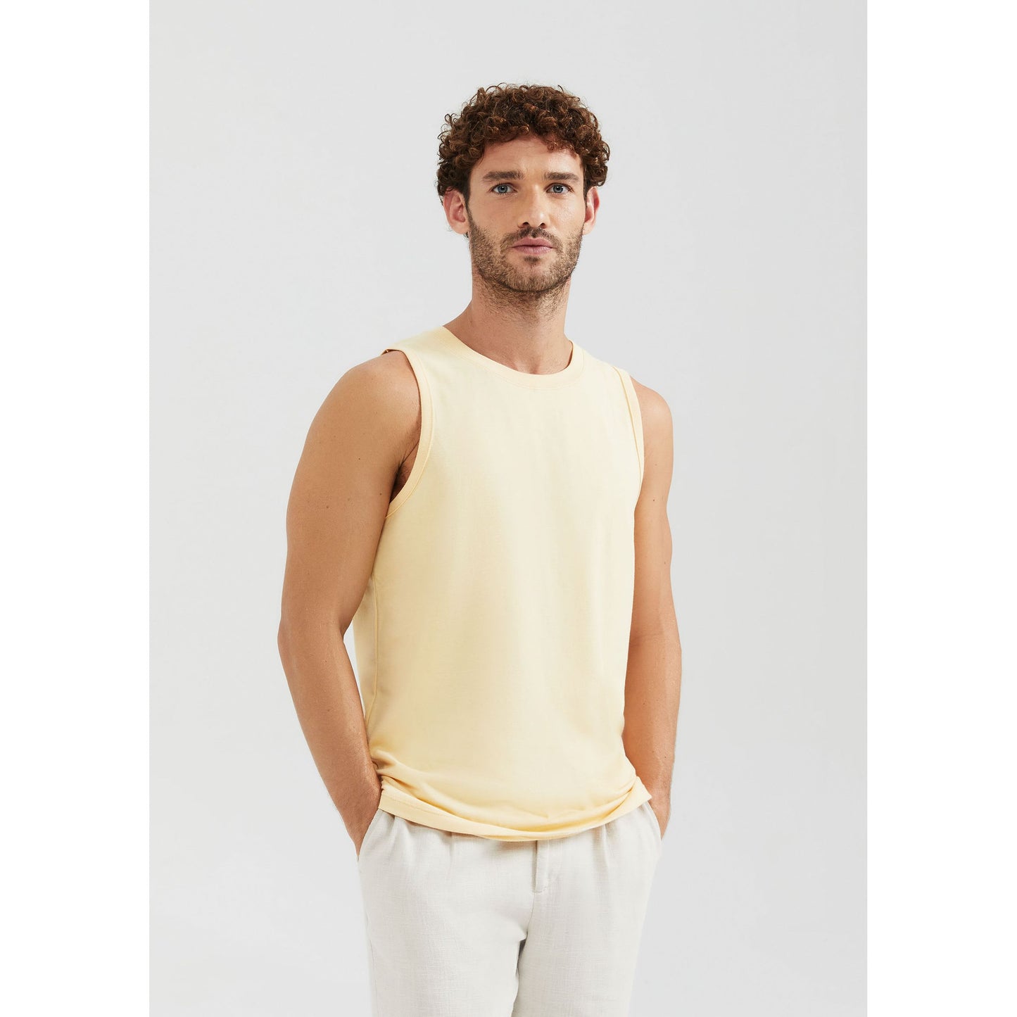 Camiseta de tirantes básica para hombre